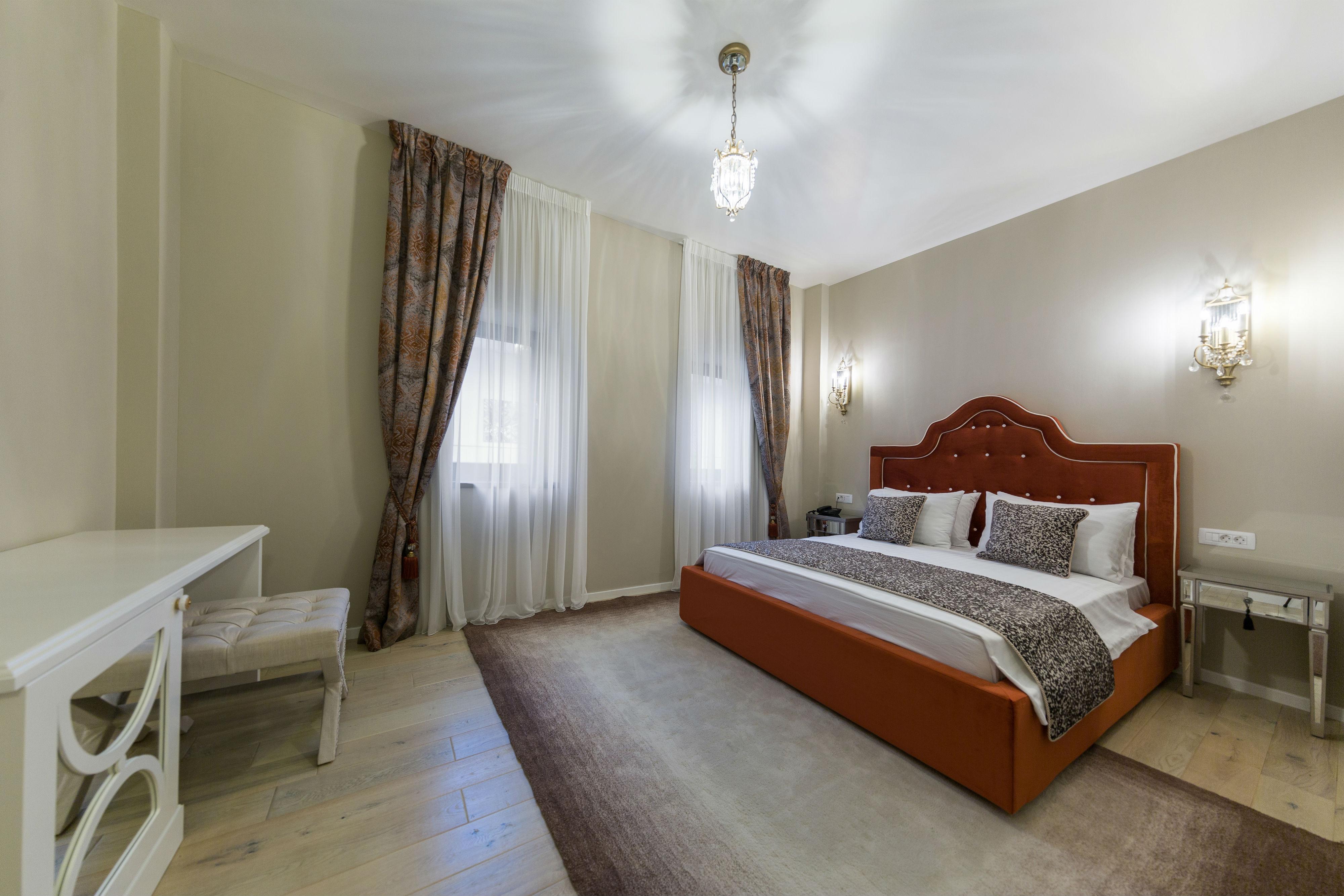 The Mansion Boutique Hotel (Adults Only) Bucharest Exterior photo
